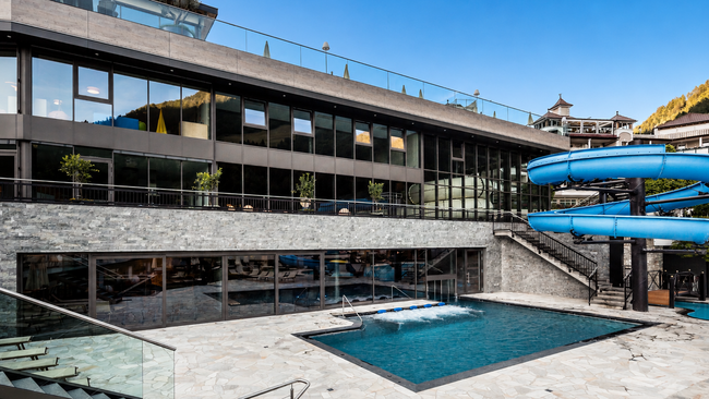 Votre hôtel de luxe avec piscine dans le Tyrol du Sud Votre hôtel de luxe avec piscine dans le Tyrol du Sud