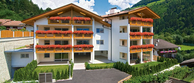 Das wohl luxuriöseste Wellnesshotel in Südtirol Das wohl luxuriöseste Wellnesshotel in Südtirol
