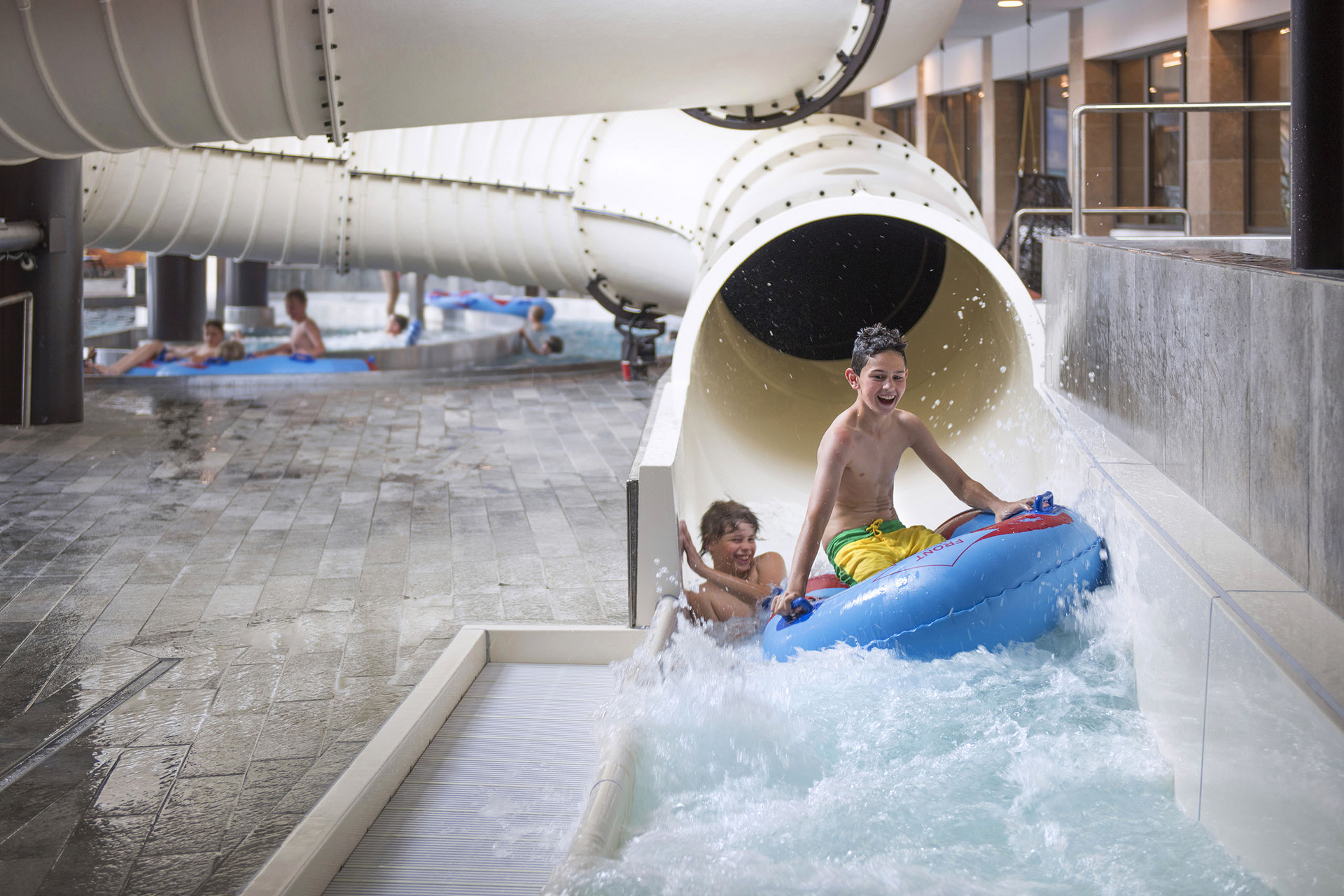 Bienvenue à notre hôtel familial du Tyrol du Sud avec toboggan aquatique ! Bienvenue à notre hôtel familial du Tyrol du Sud avec toboggan aquatique !
