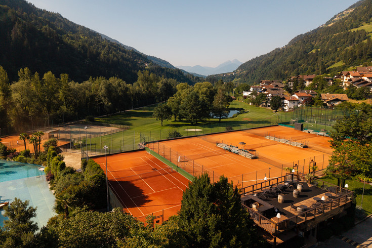 Nous prenons soin de vous durant vos vacances dans la région de Merano. Nous prenons soin de vous durant vos vacances dans la région de Merano.