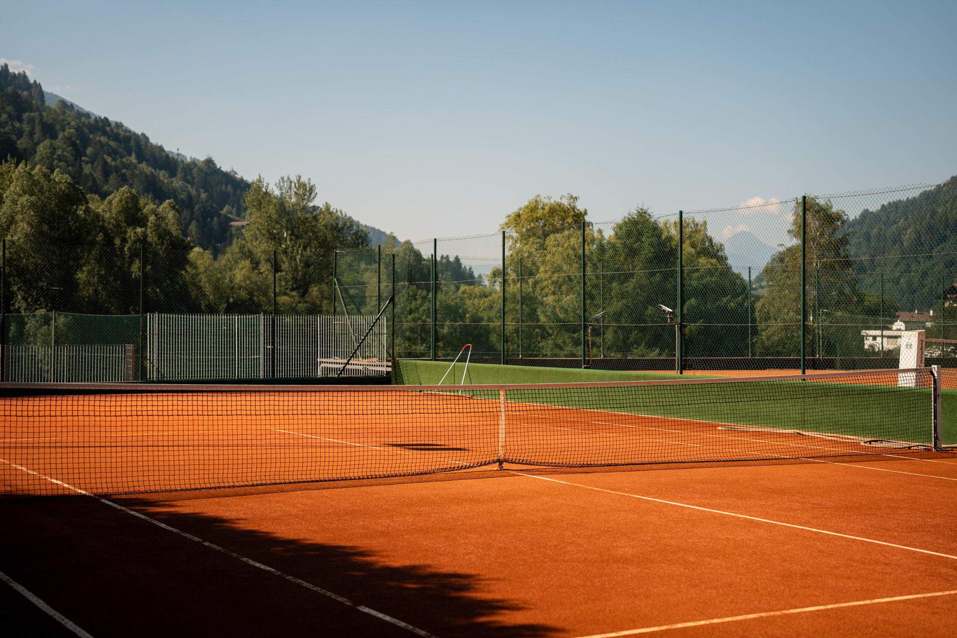 Tennis in vacanza vicino Merano al Quellenhof Passeier Tennis in vacanza vicino Merano al Quellenhof Passeier